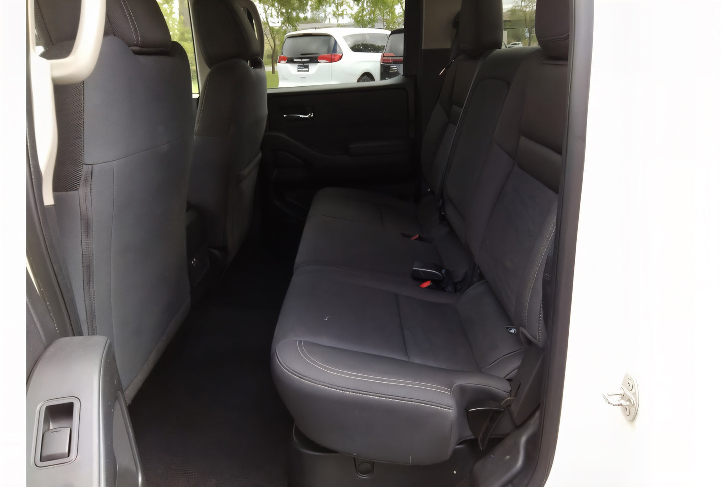 Nissan Frontier SUV Crew Cab 4x4 Automático 2023