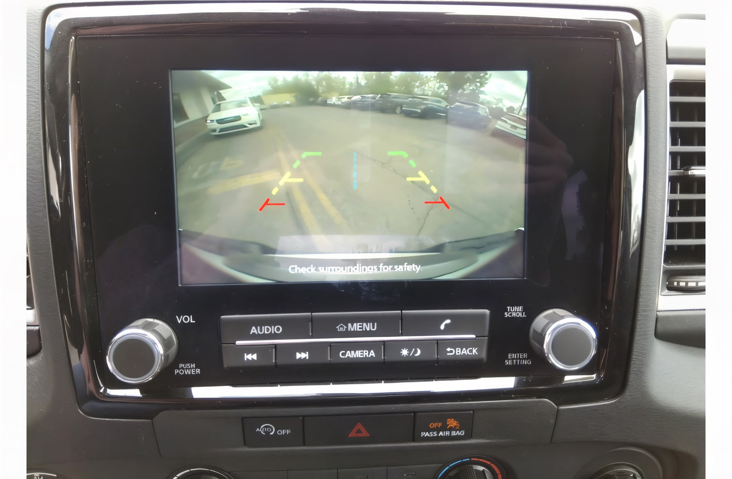 Nissan Frontier SUV Crew Cab 4x4 Automático 2023